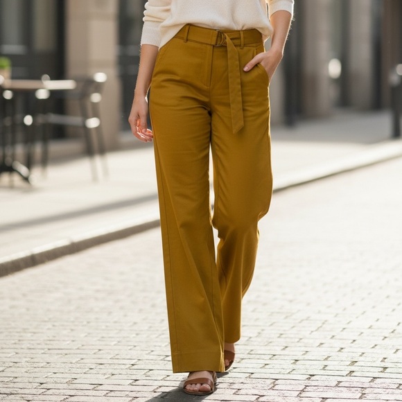 NWT Banana Republic Mustard Yellow pants size 0